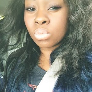 Meet your Posher, Jamila